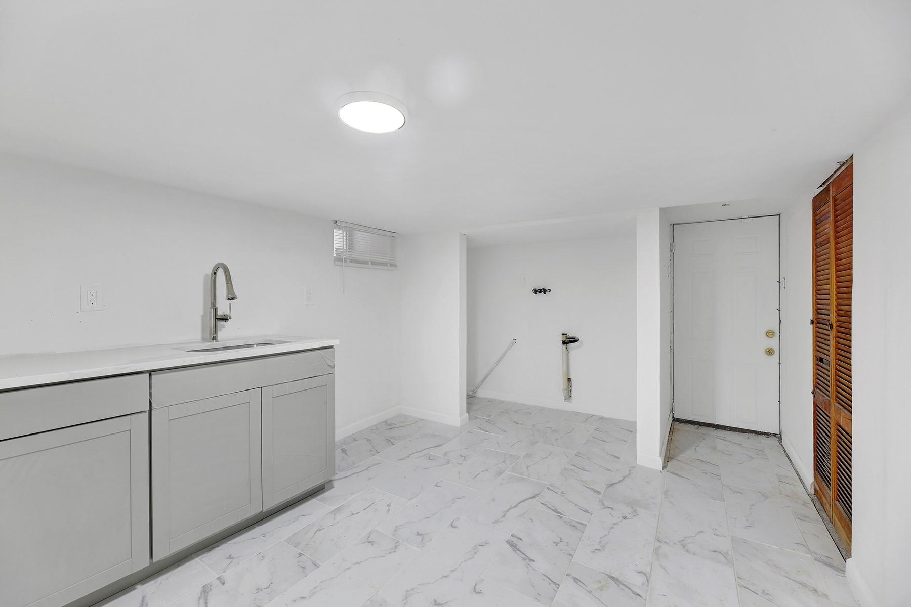 13528 115th Street, South Ozone Park, New York image 12