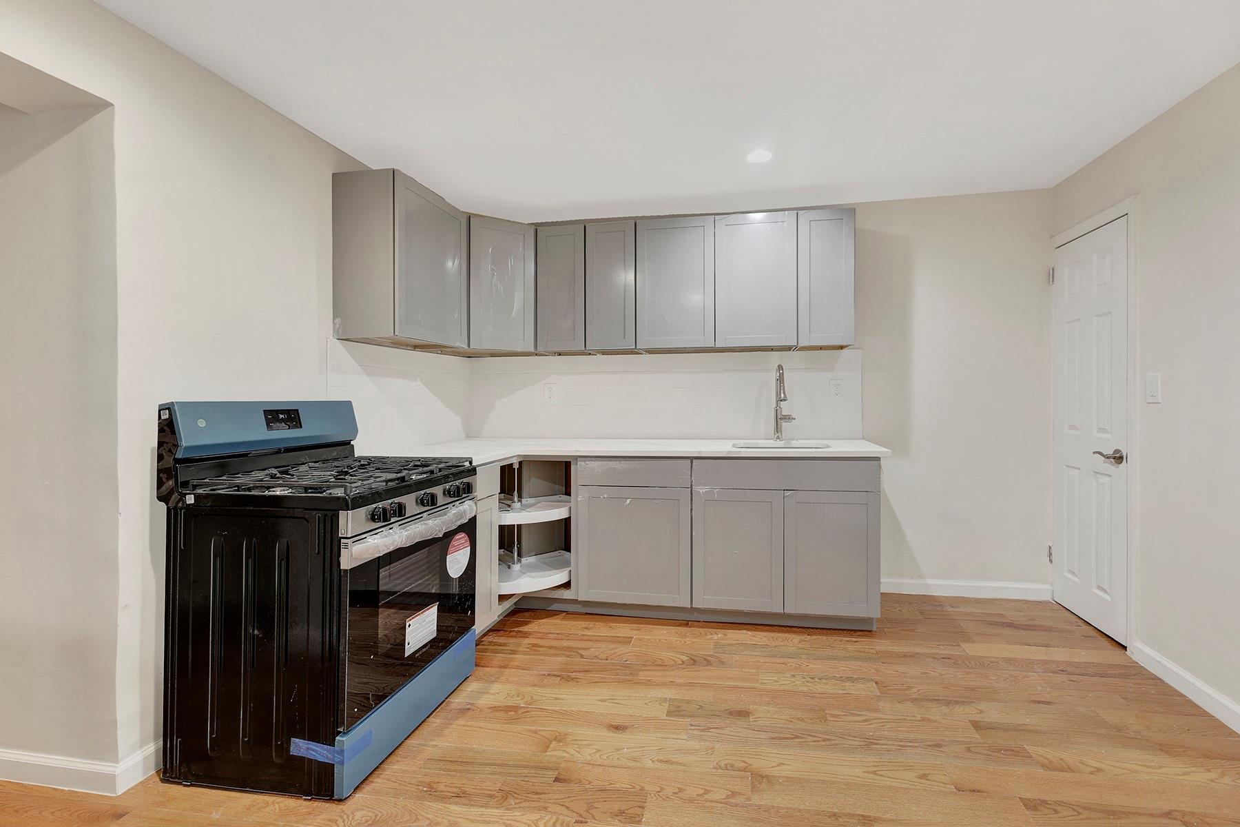 13528 115th Street, South Ozone Park, New York image 2