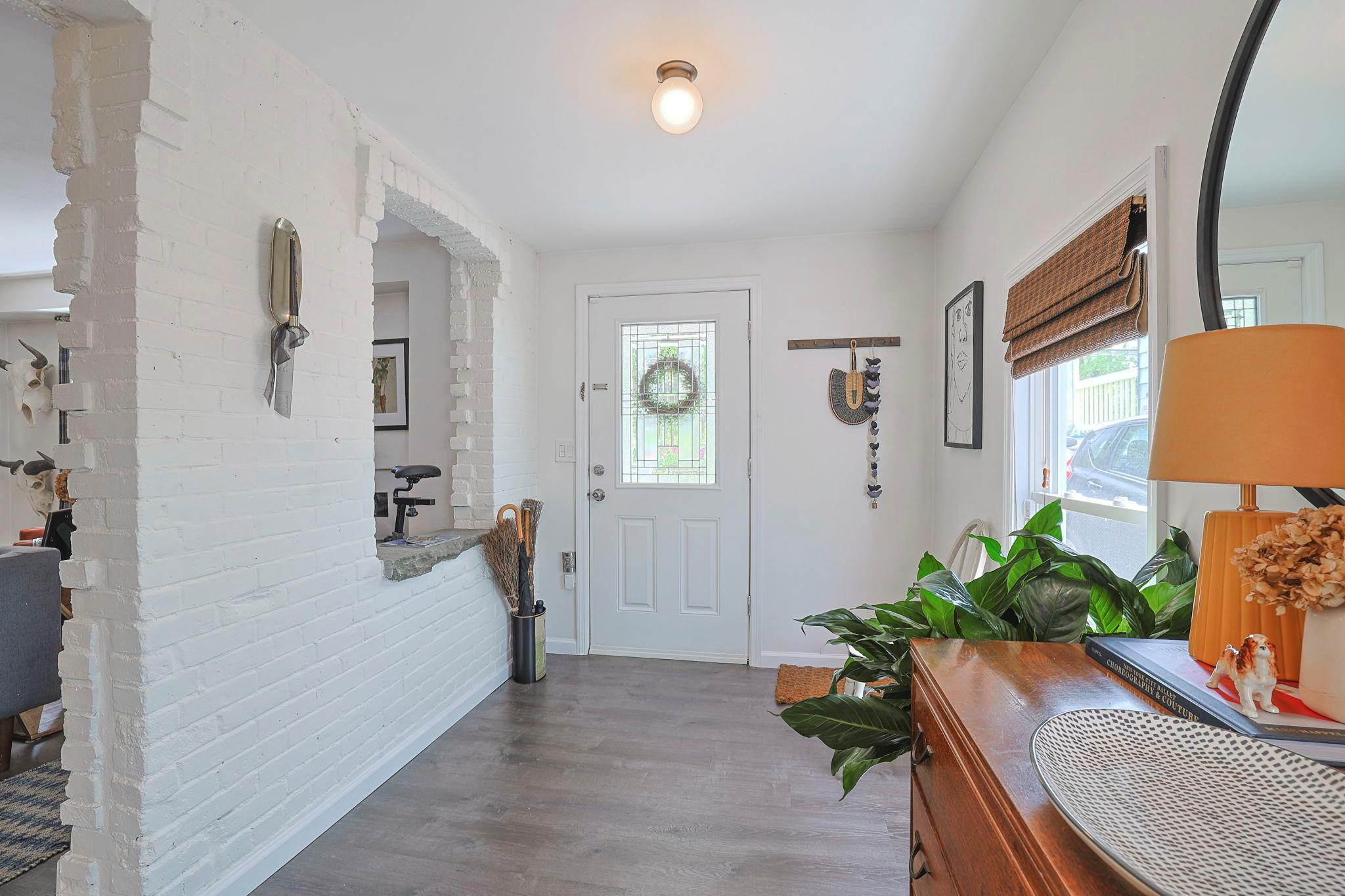 158 N Clinton Street, Poughkeepsie, New York image 2