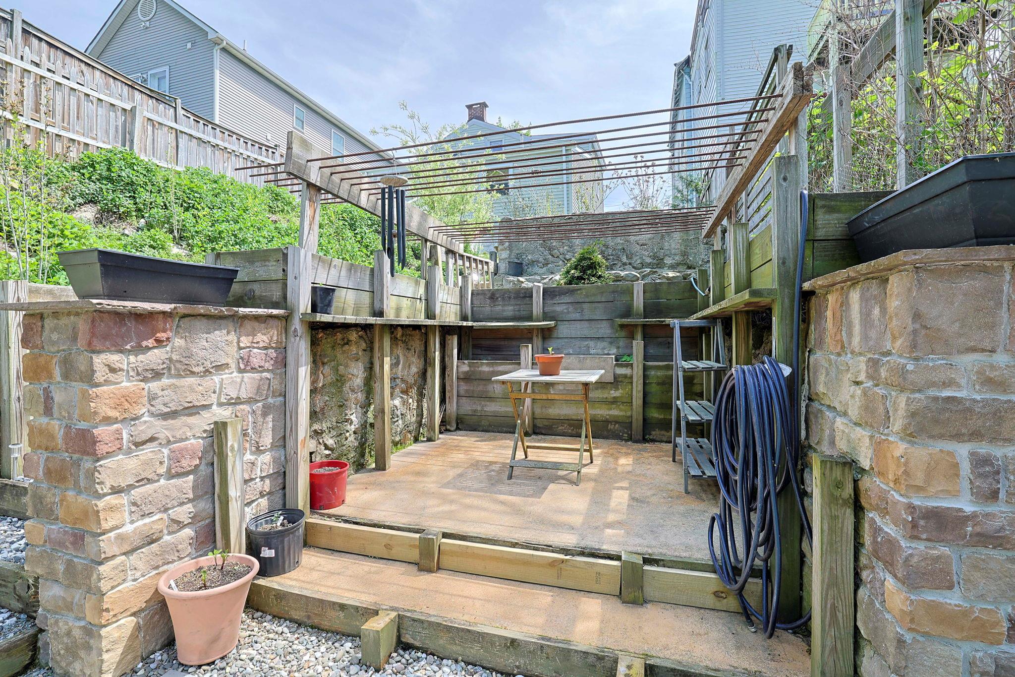 158 N Clinton Street, Poughkeepsie, New York image 24