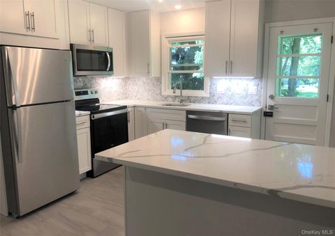 3213 S Shelley Street Mohegan Lake NY 10547