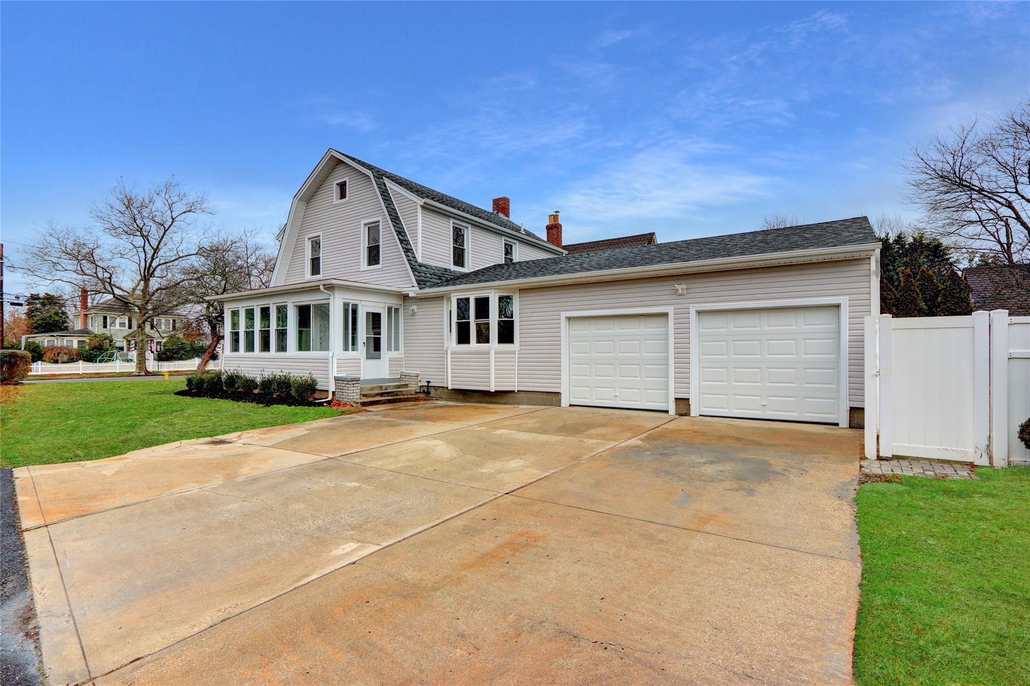 109 Jayne Avenue, Patchogue, New York image 3