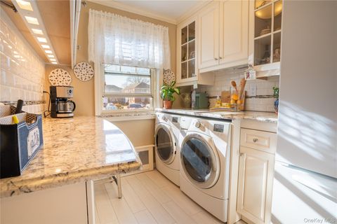 Homes For Sale - 252-42 60 Avenue #595<br/> Little Neck, NY 11362