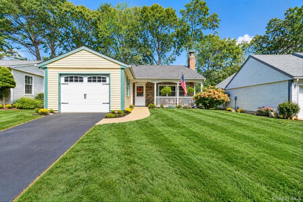 148 LAURANCE LN, RIDGE, NY 11961 - Image cf3c5fee9166d9a40dcd496363bf17d7/3132360238