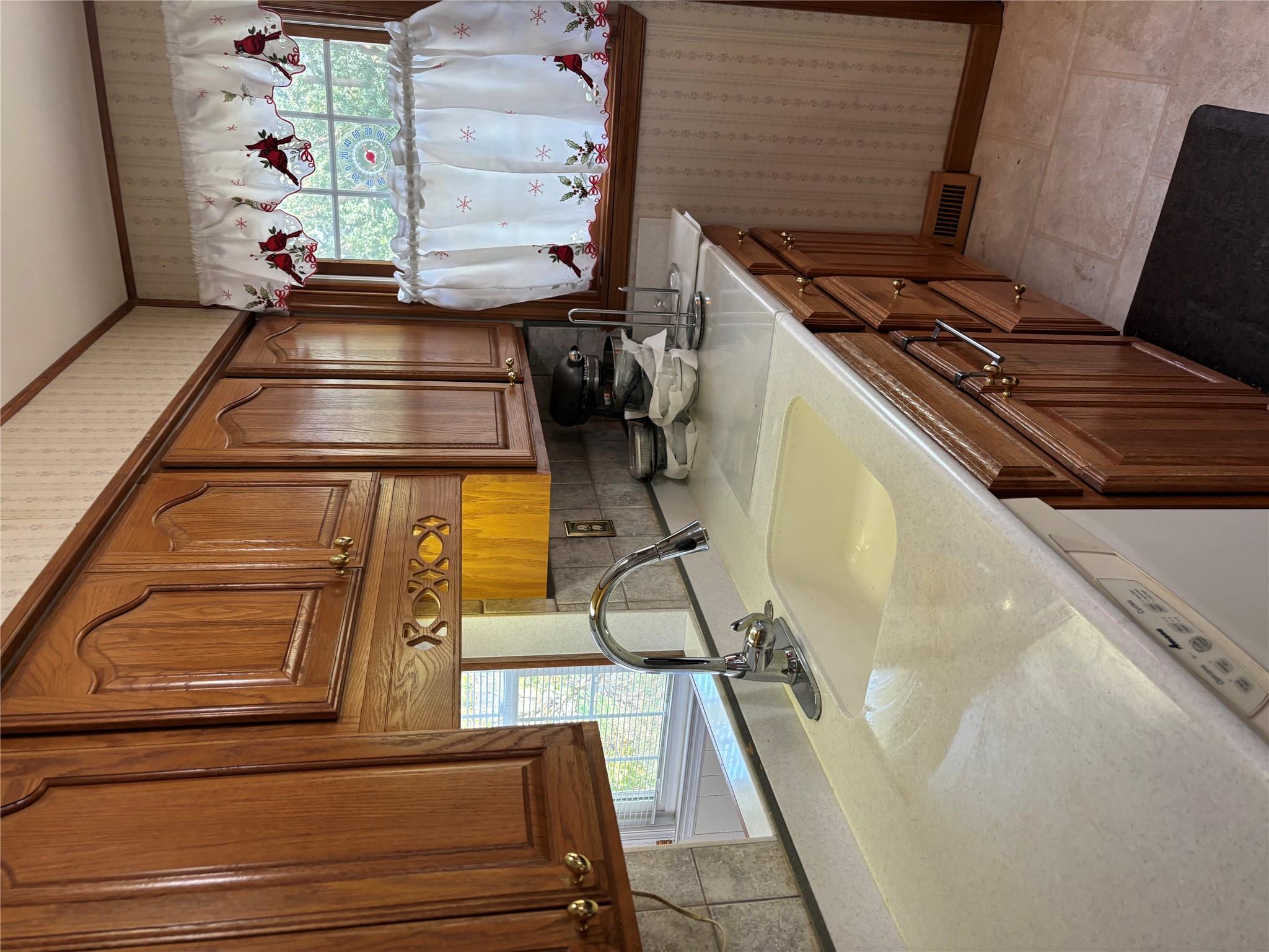 26 Weichers Street, Ronkonkoma, New York image 3