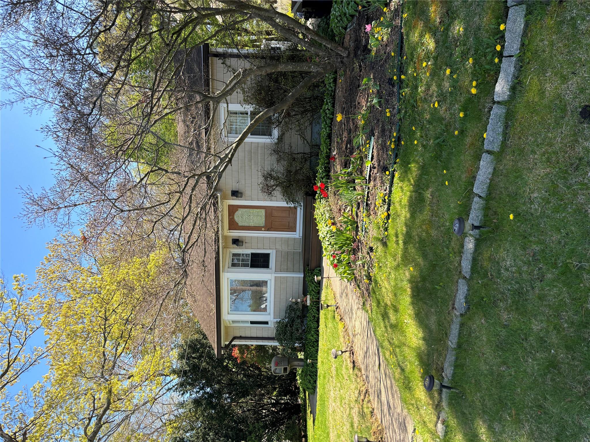 26 Weichers Street, Ronkonkoma, New York image 38