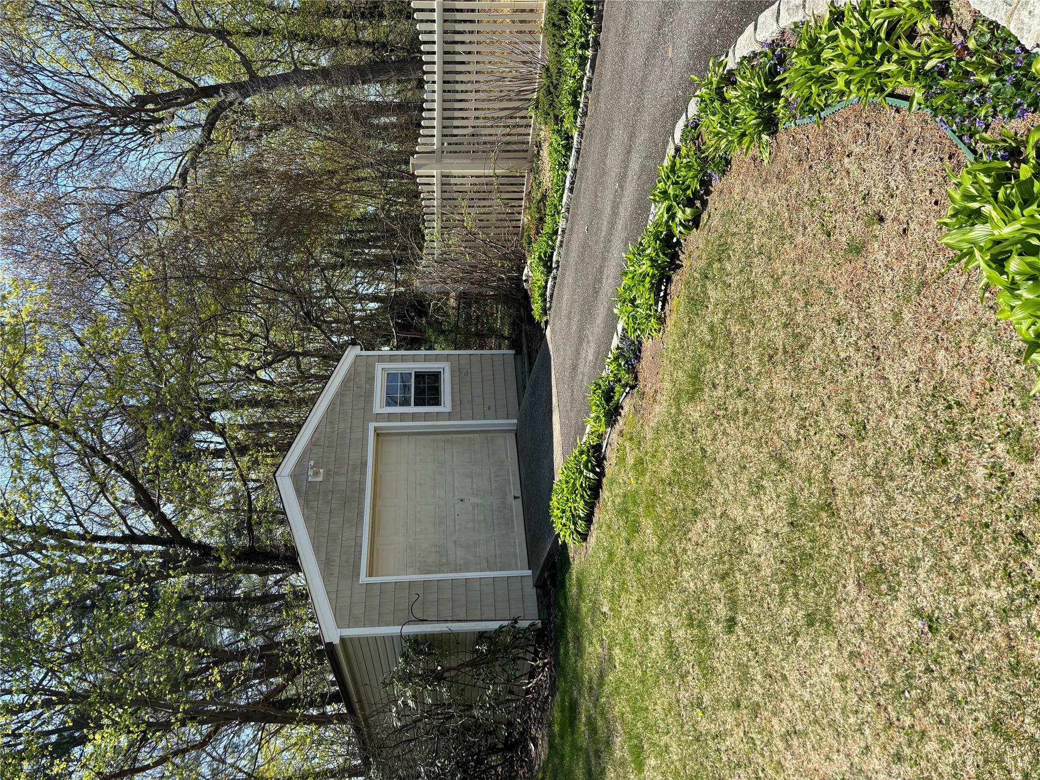 26 Weichers Street, Ronkonkoma, New York image 27