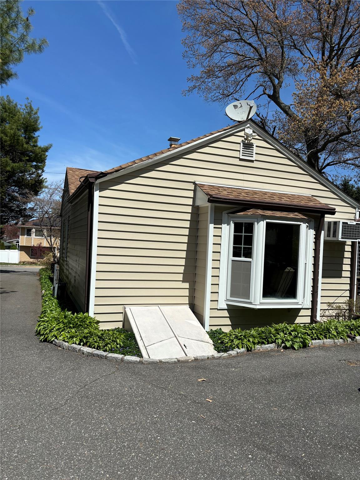26 Weichers Street, Ronkonkoma, New York image 29