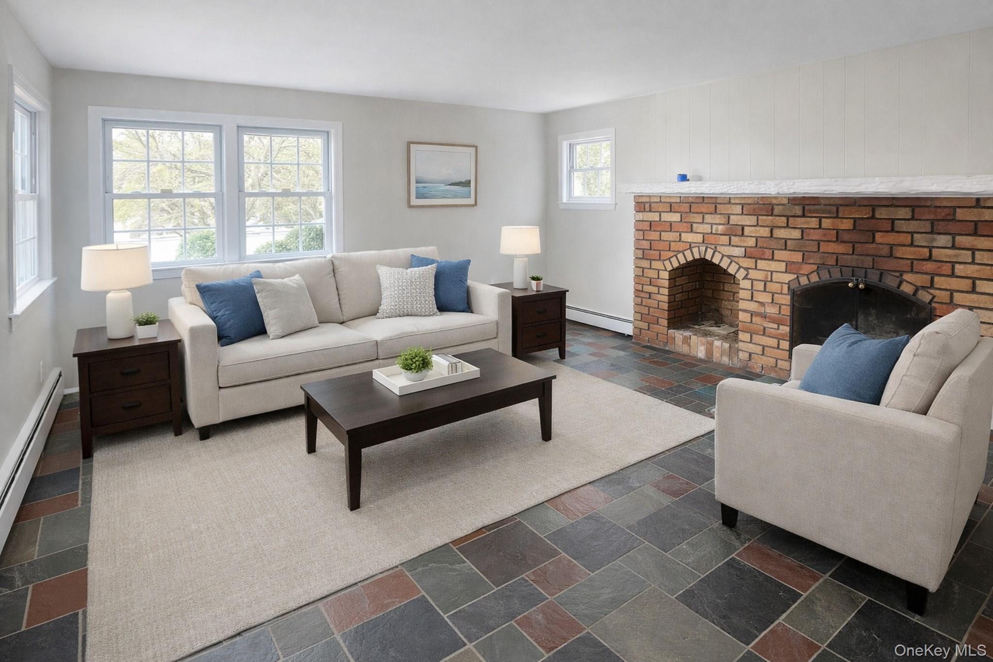 107 E Woodside Avenue