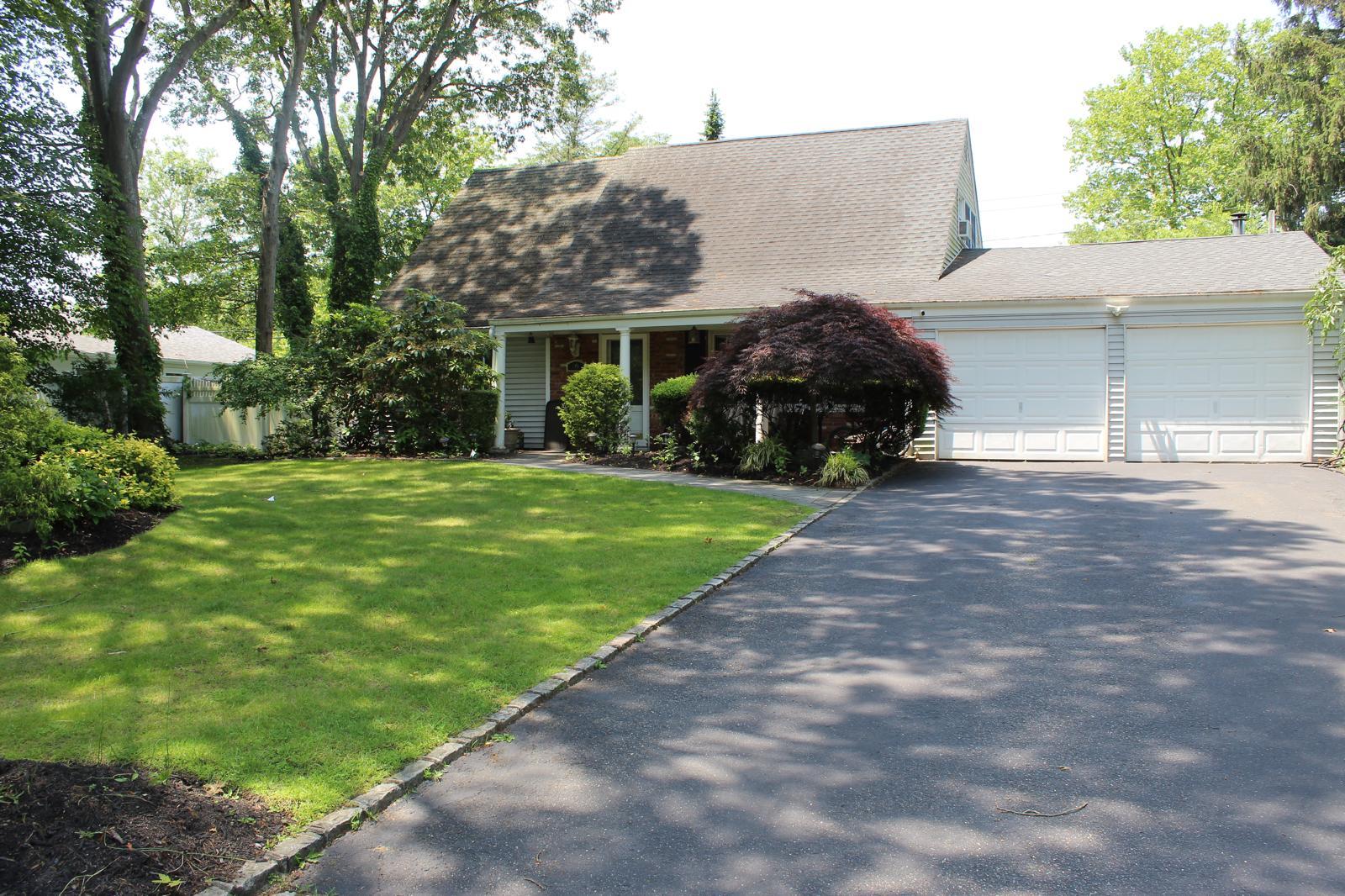 Property for Sale at Barnwell Lane, Stony Brook, Hamptons, NY - Bedrooms: 4 
Bathrooms: 2  - $749,000