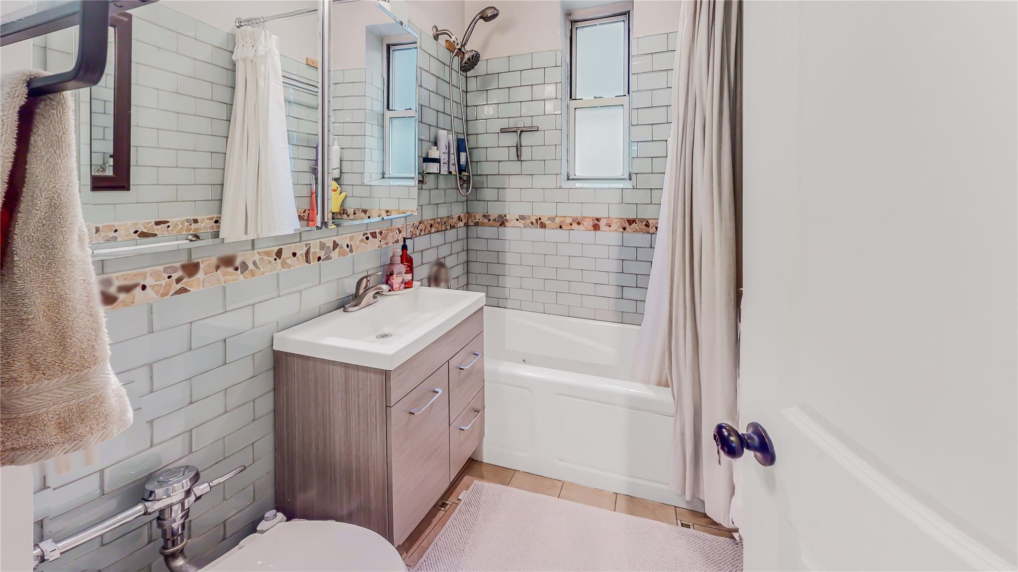 55-25 31 Avenue #1K, Woodside, New York image 8
