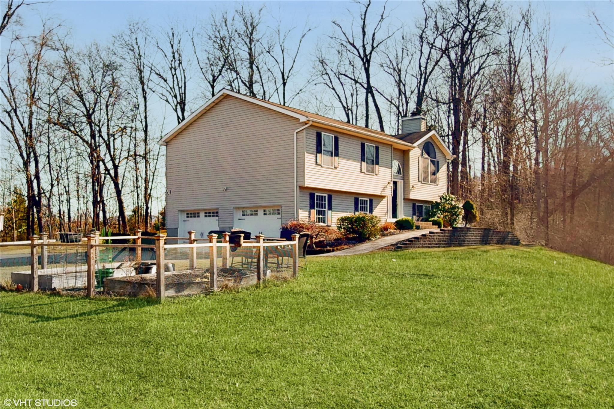 6 Dugan Lane, Hopewell Junction, New York image 32
