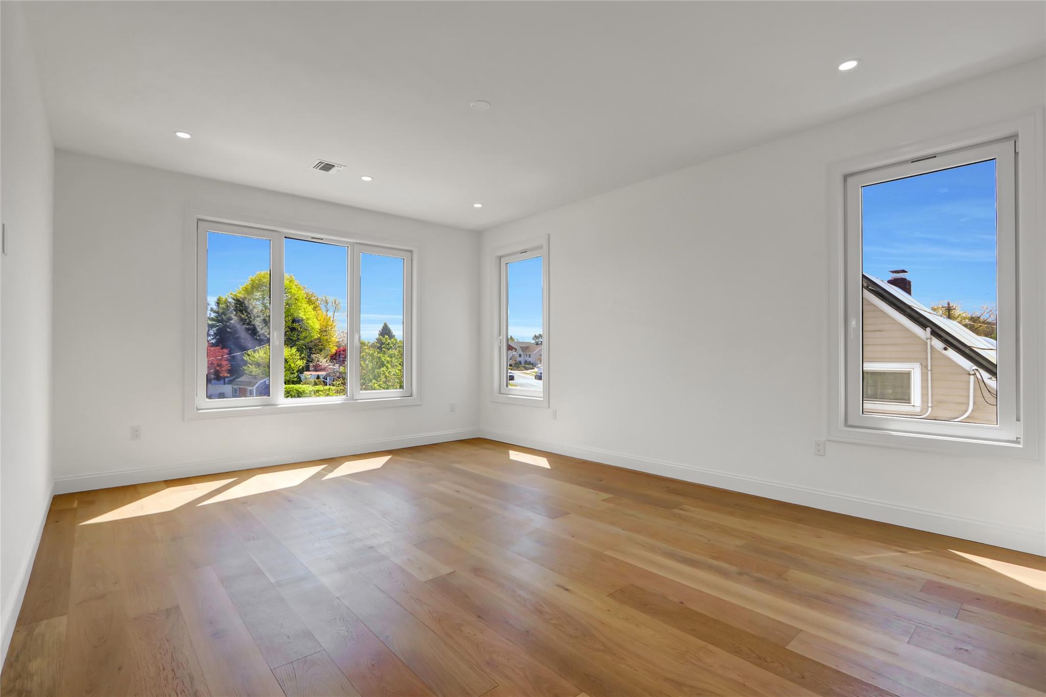 2 Hardy Lane, Westbury, New York image 20