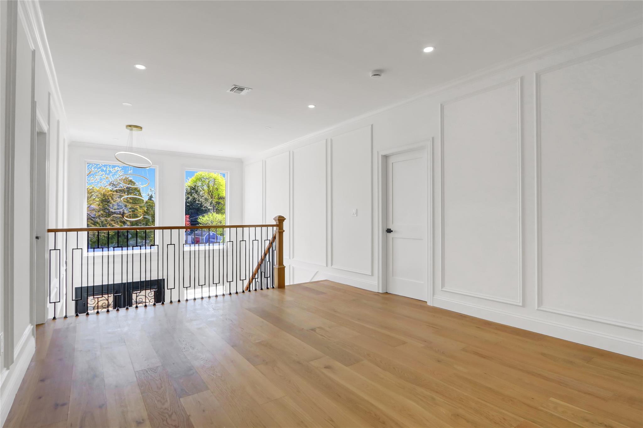 2 Hardy Lane, Westbury, New York image 33