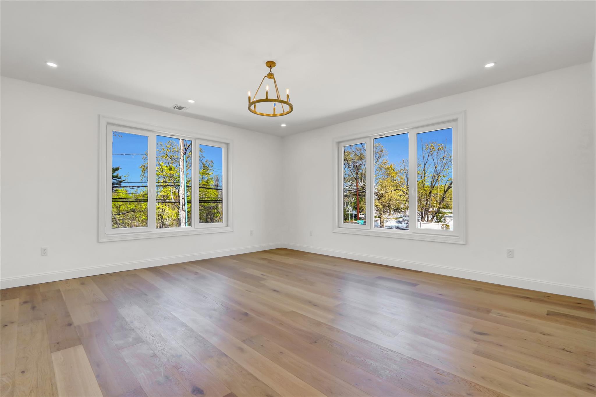 2 Hardy Lane, Westbury, New York image 25