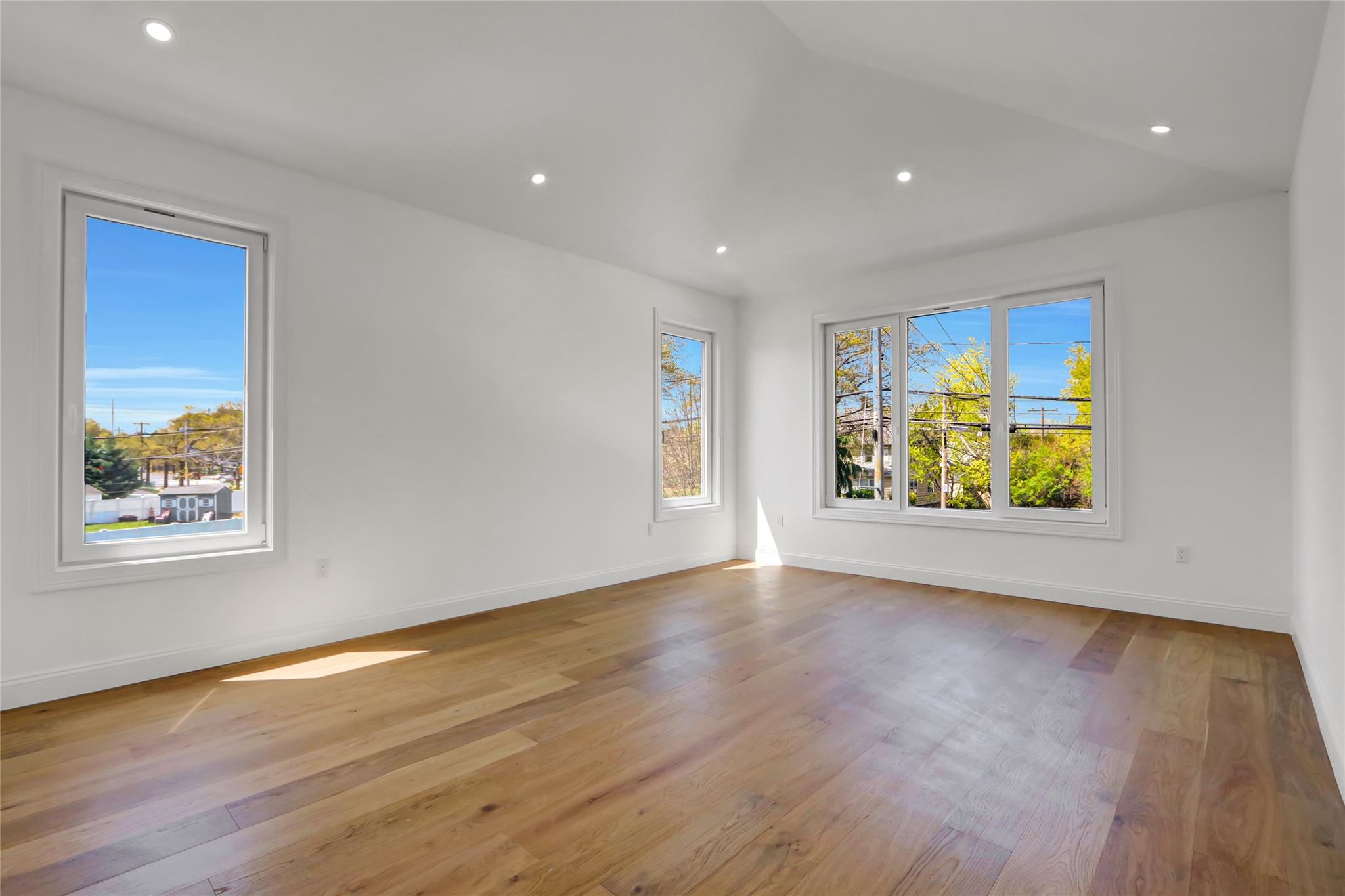 2 Hardy Lane, Westbury, New York image 22