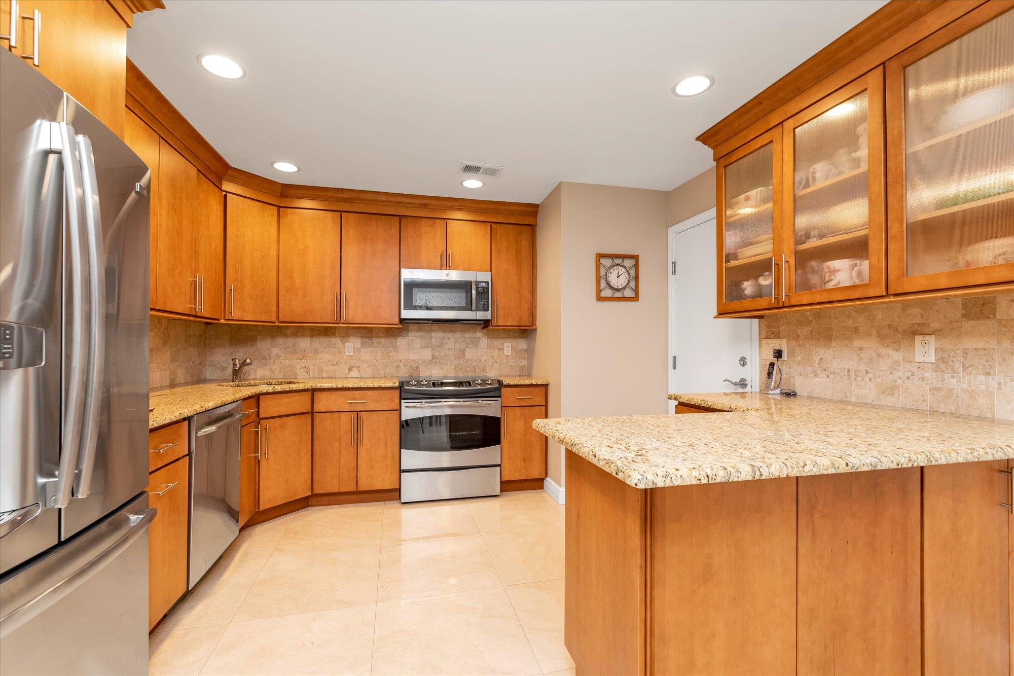 205-26 116th Road, New York, New York image 4