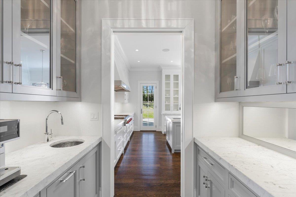 96 Forest Avenue, Rye, New York image 15