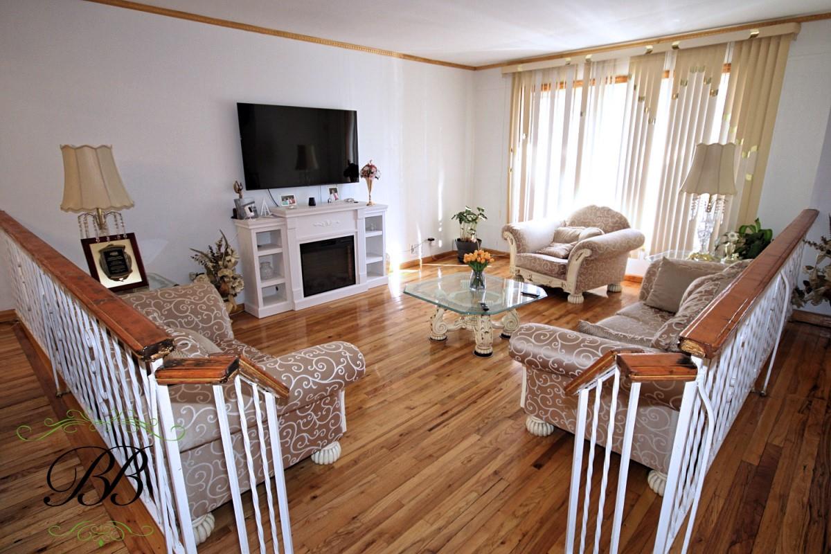 10811 Flatlands 7 Street, Brooklyn, Florida image 2