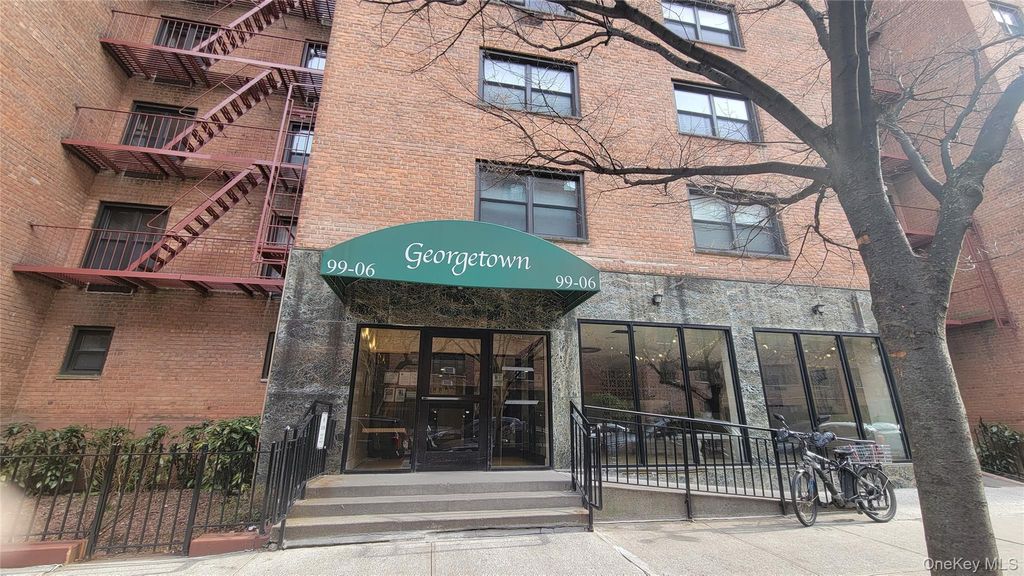 Photo of 99-06 58 Avenue #2F, Corona, NY 11368 (MLS # 974943)