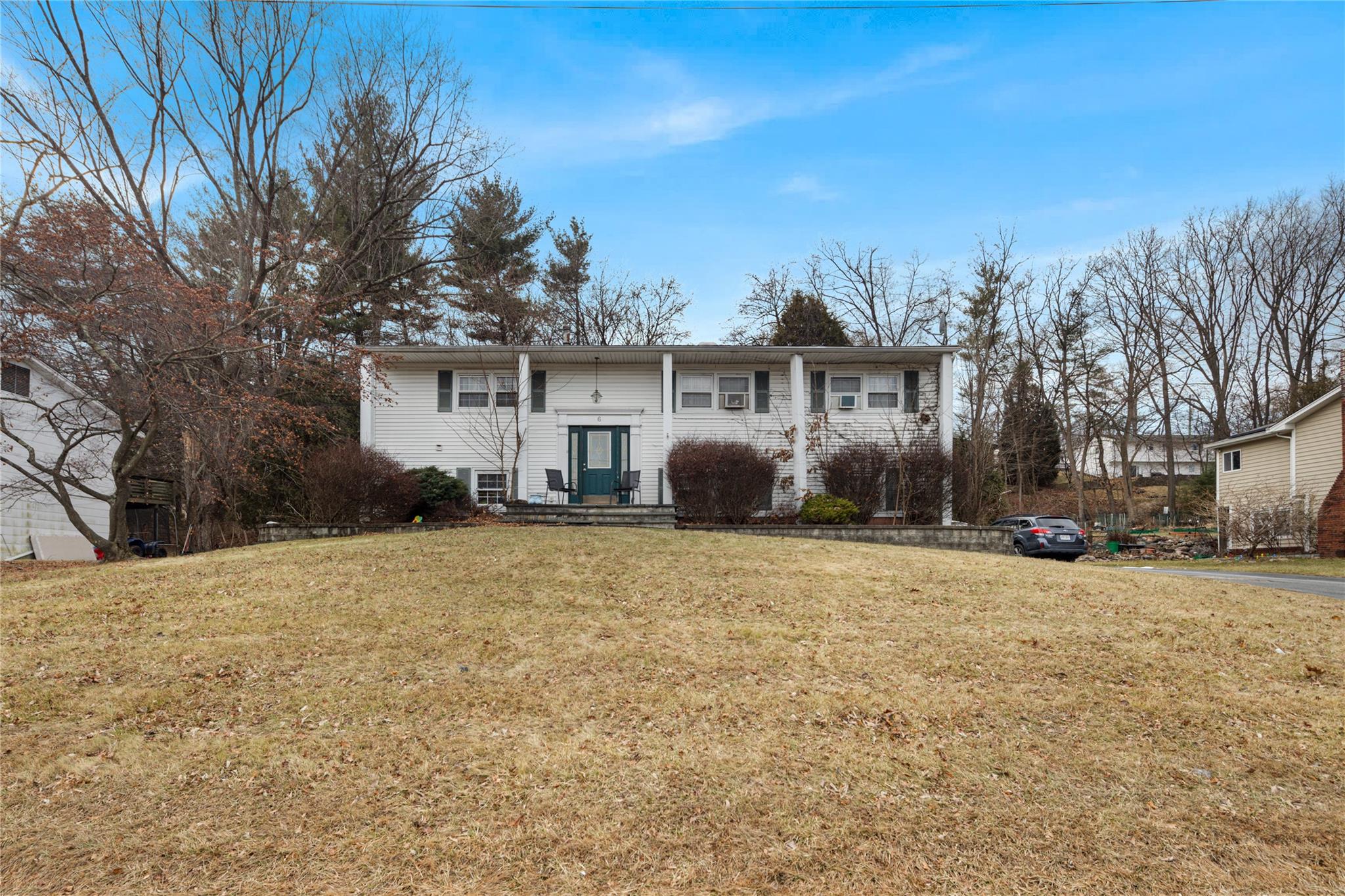 6 Great Oaks Drive, New City, New York image 4