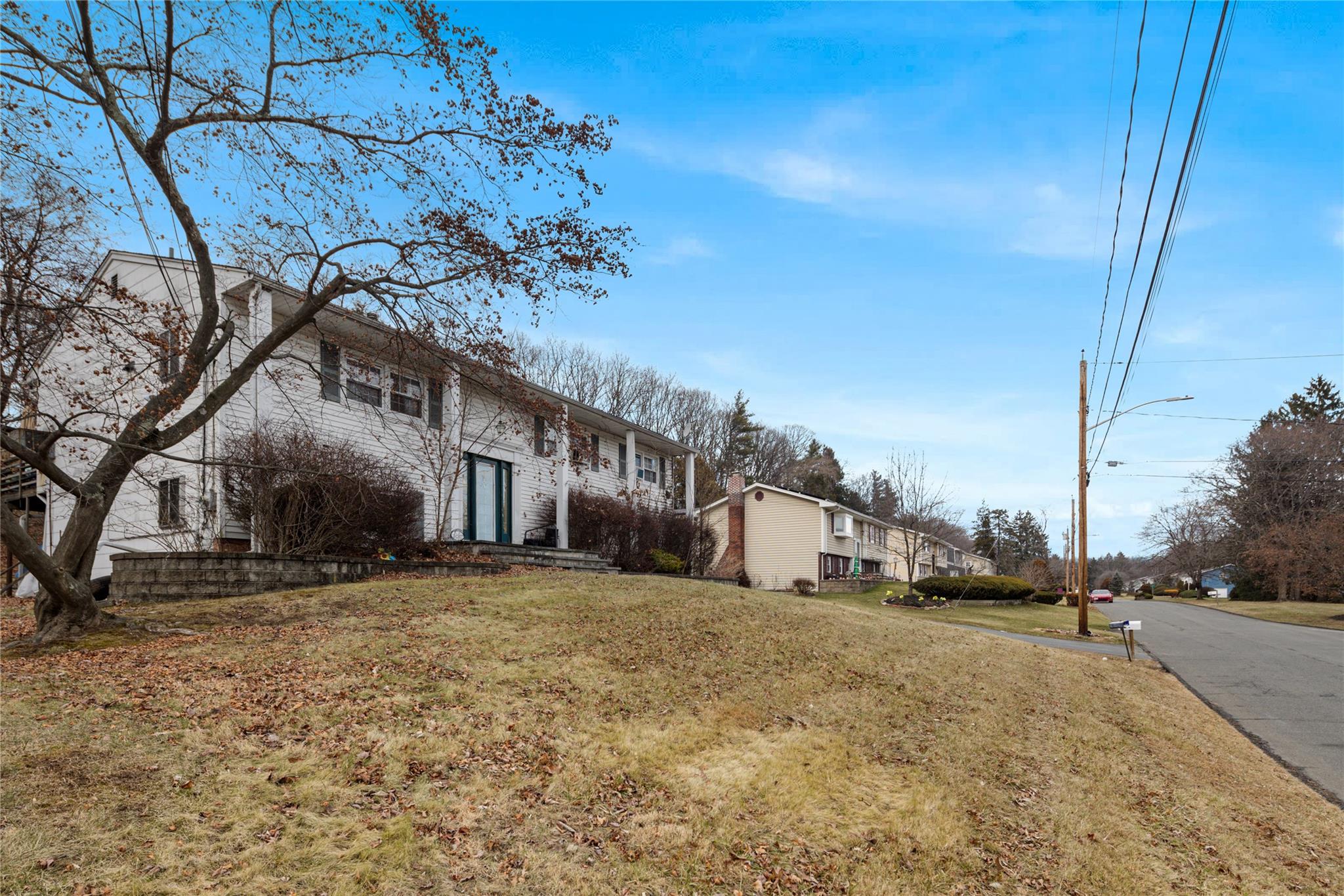 6 Great Oaks Drive, New City, New York image 24