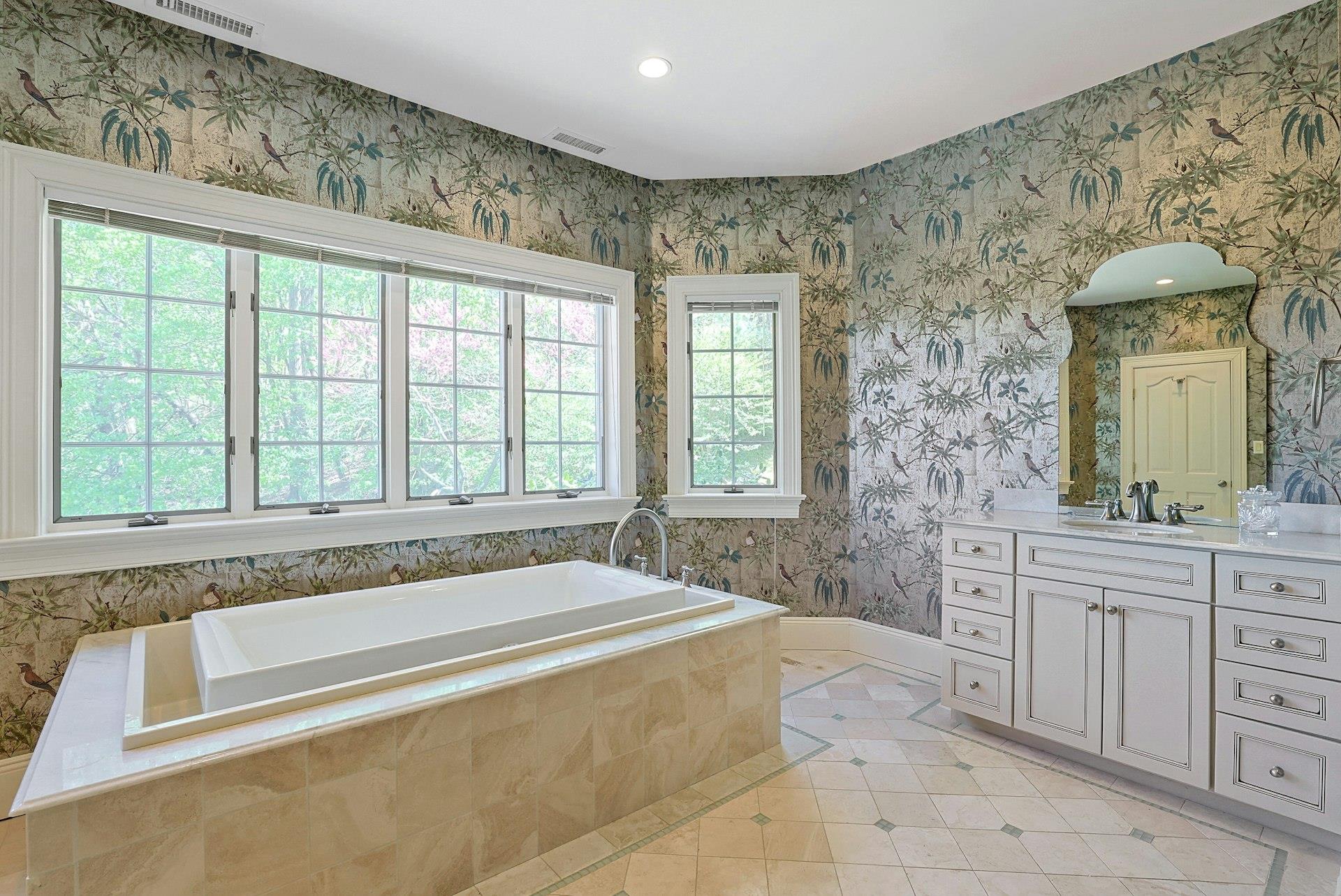 3 Fawn Lane, Armonk, New York image 36