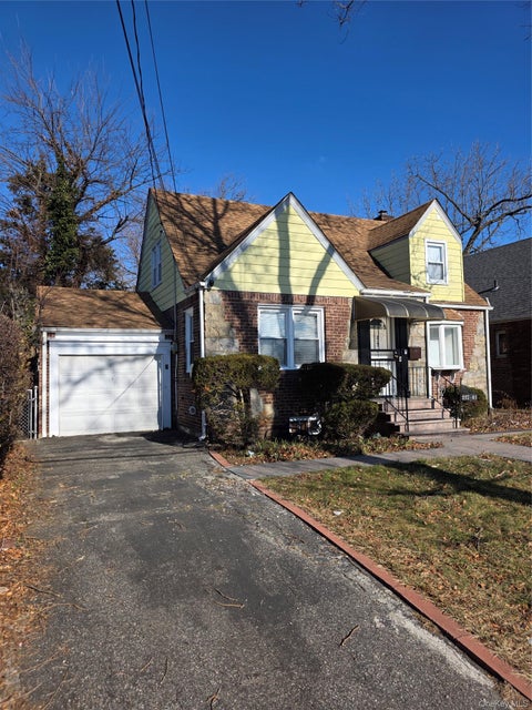 Homes For Sale - 217-41 112th Road<br/> Queens Village, NY 11429