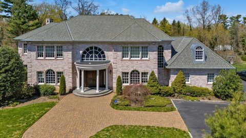 8 Norgate Road Brookville NY 11545