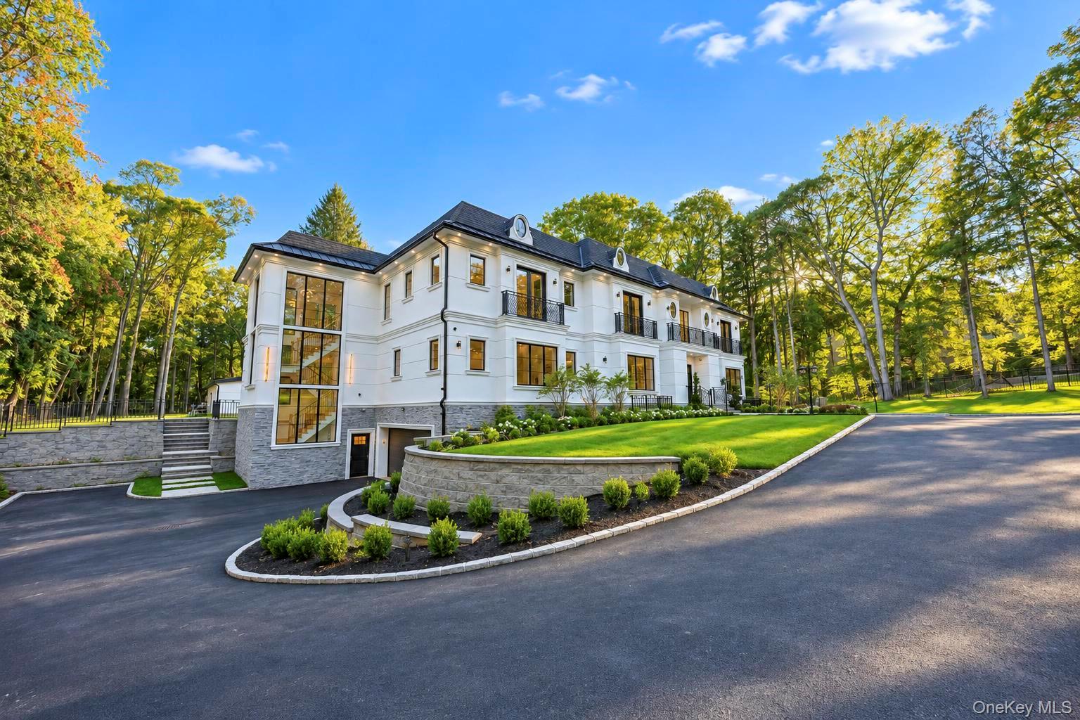 291 Muttontown Eastwoods Road