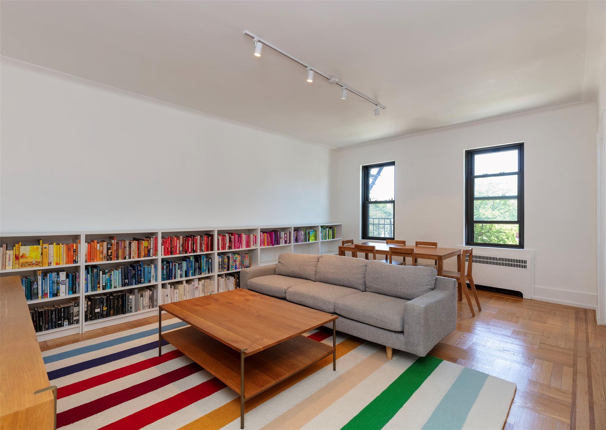 Rental Property at Austin Street 3L, Forest Hills, Queens, NY - Bedrooms: 1 
Bathrooms: 1 
Rooms: 4  - $2,800 MO.