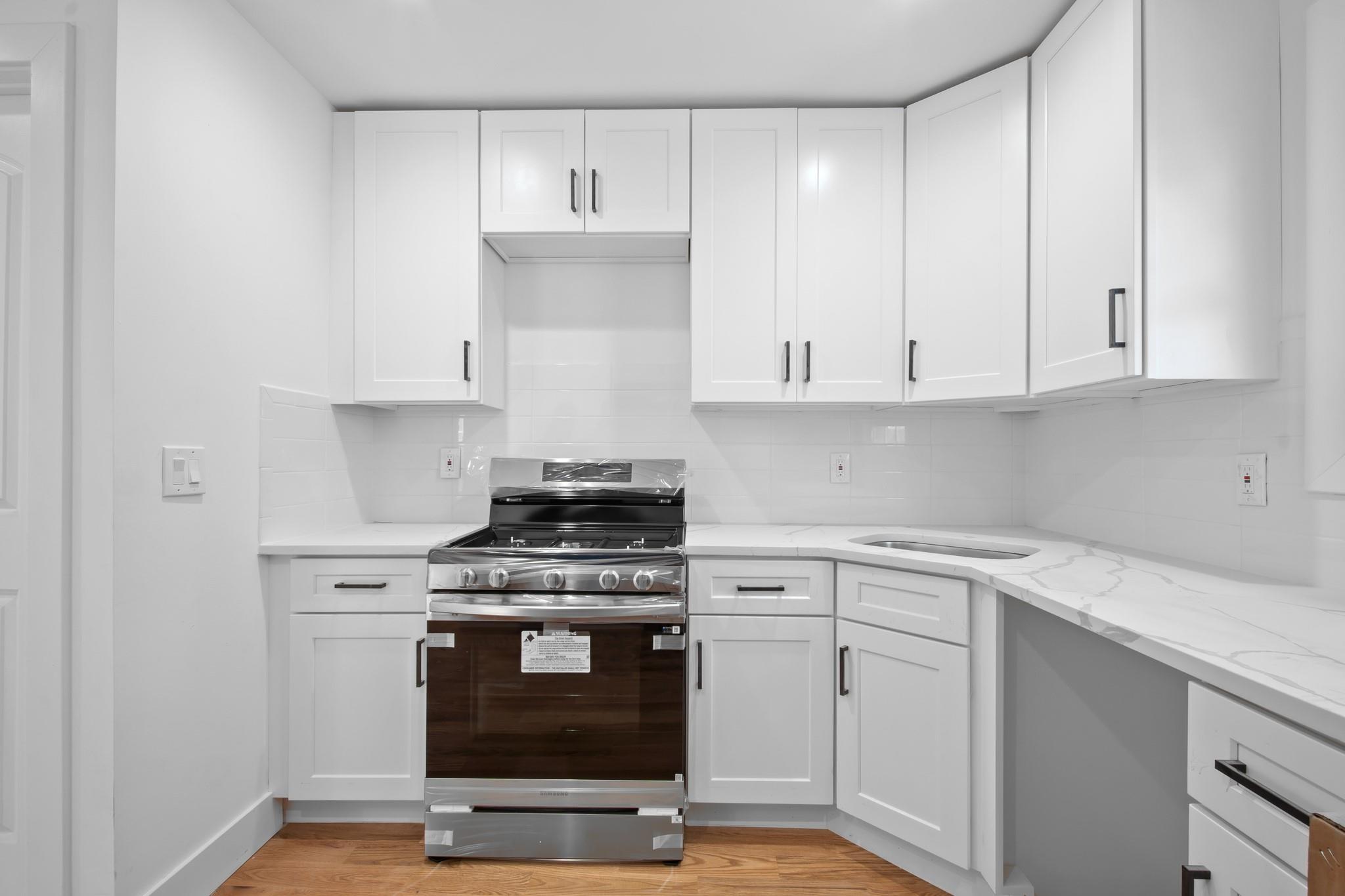 509 E 40th Street, Brooklyn, New York image 4