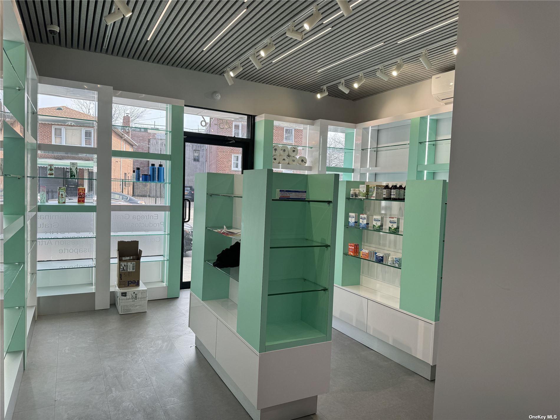 45-16 National Street