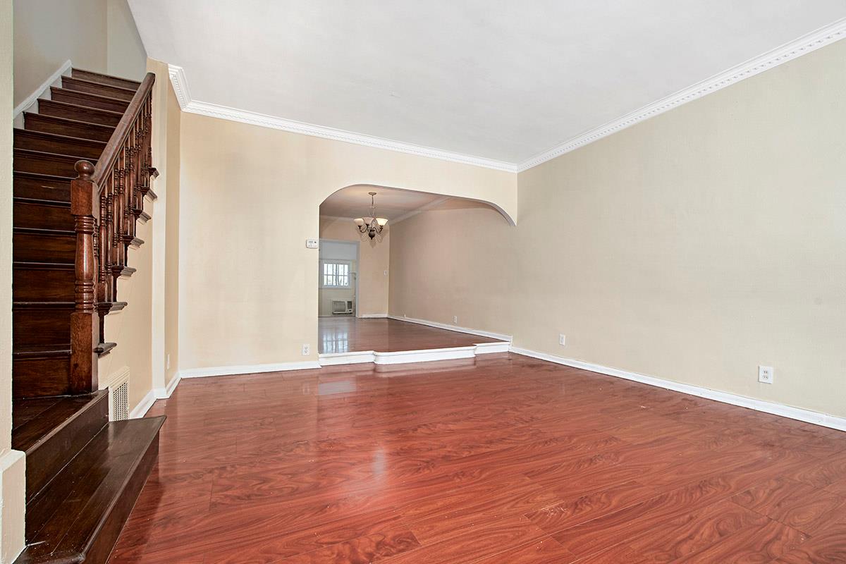 4635 Matilda Avenue, Bronx, New York image 4