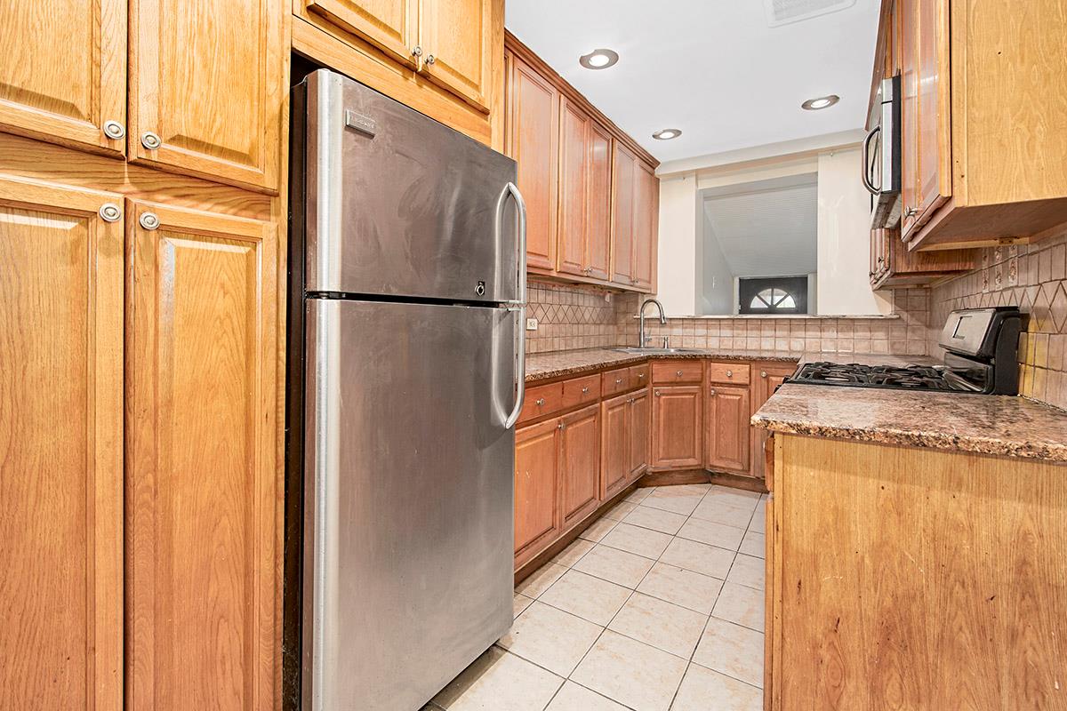 4635 Matilda Avenue, Bronx, New York image 10
