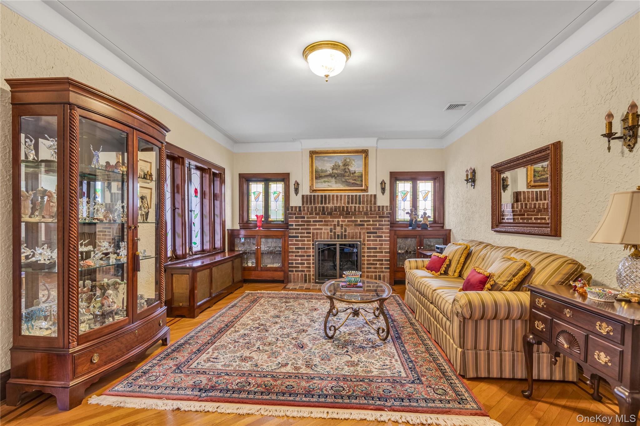 40 Harding Avenue