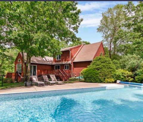 Homes For Rent - 12 Hildreth Road<br/> Hampton Bays, NY 11946