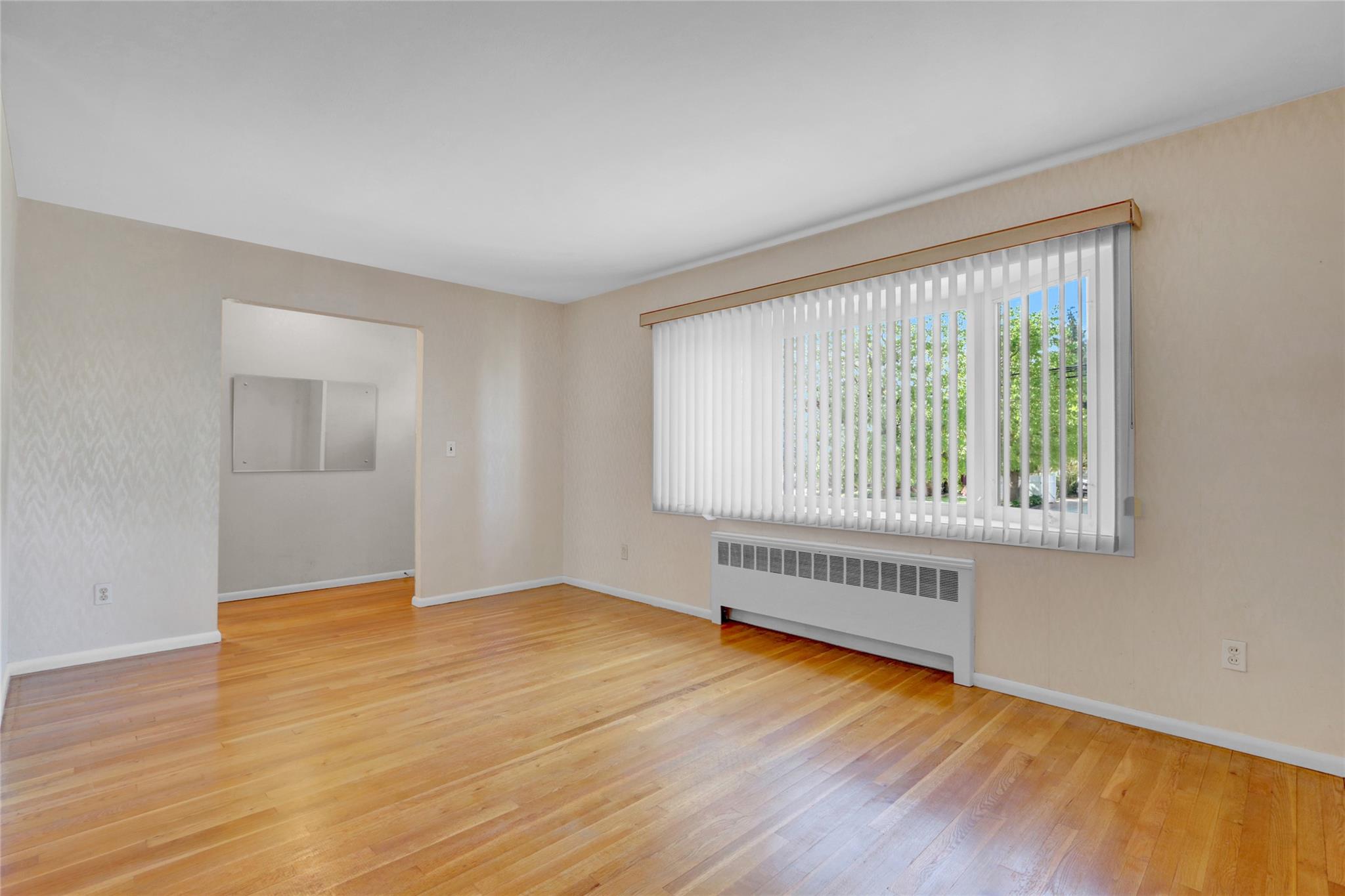 159 E New York Avenue, Valley Stream, New York image 7