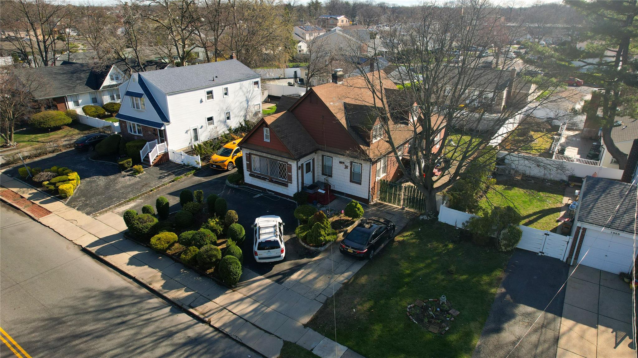 1033 N Fletcher Avenue, Valley Stream, New York image 2