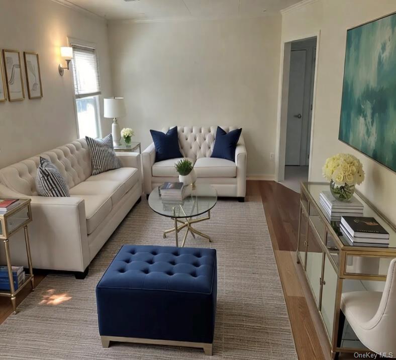 207 Wellington Road S