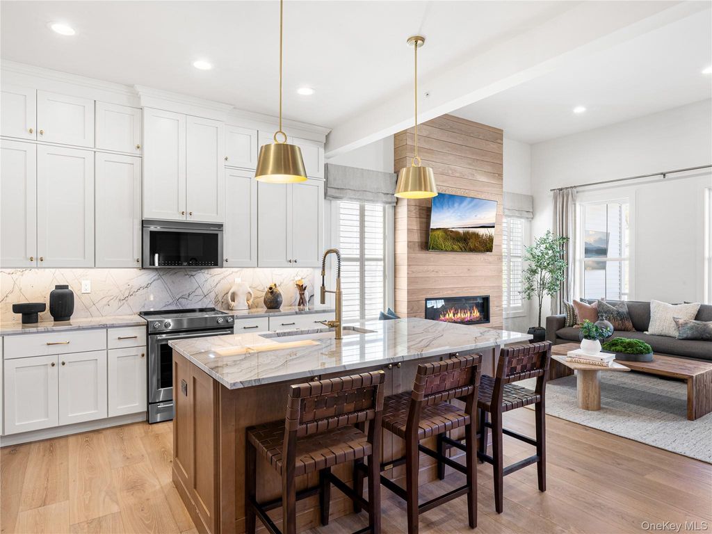 Photo of 2079 Summit Loop #103, Carmel, NY 10512 (MLS # 980617)