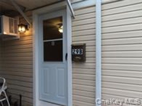 Photo of 29 - B Deer Park Avenue #29 B, Babylon, NY 11702 (MLS # 1010318)