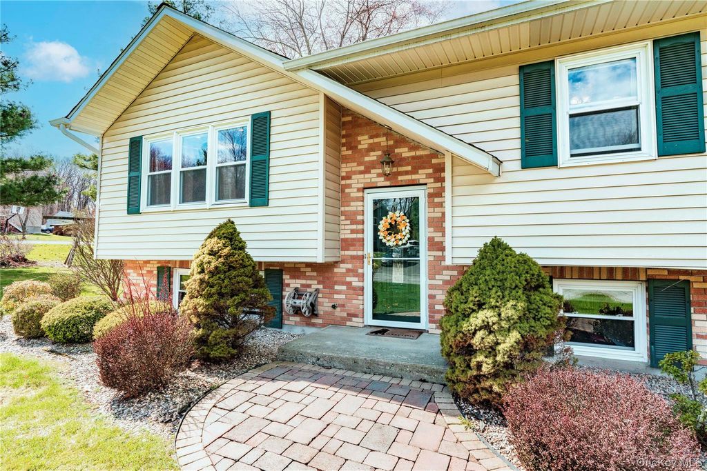 Photo of 4 Tanglewood Lane, Poughkeepsie, NY 12603 (MLS # 1024864)