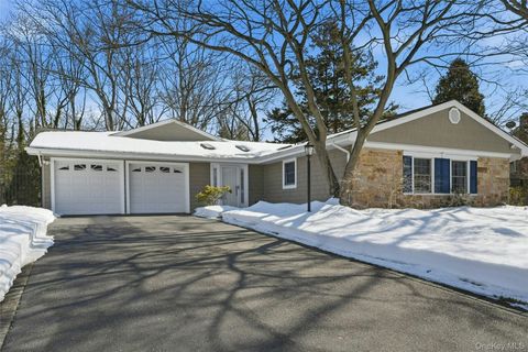 5 Shawmont Lane Stony Brook NY 11790