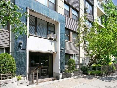 Homes For Sale - 9809 64th Road #3D<br/> Rego Park, NY 11374