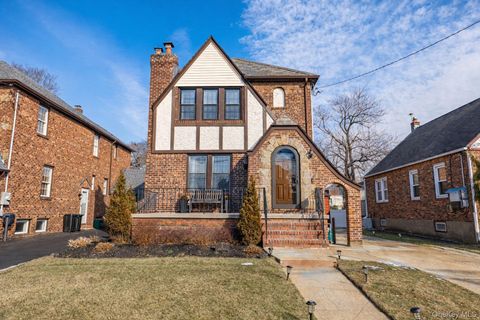 3 Olive Place Lynbrook NY 11563