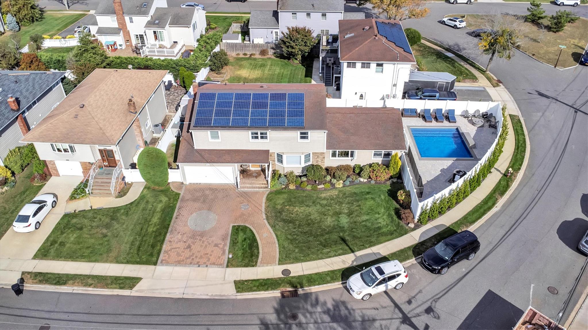 72 Tidewater Avenue