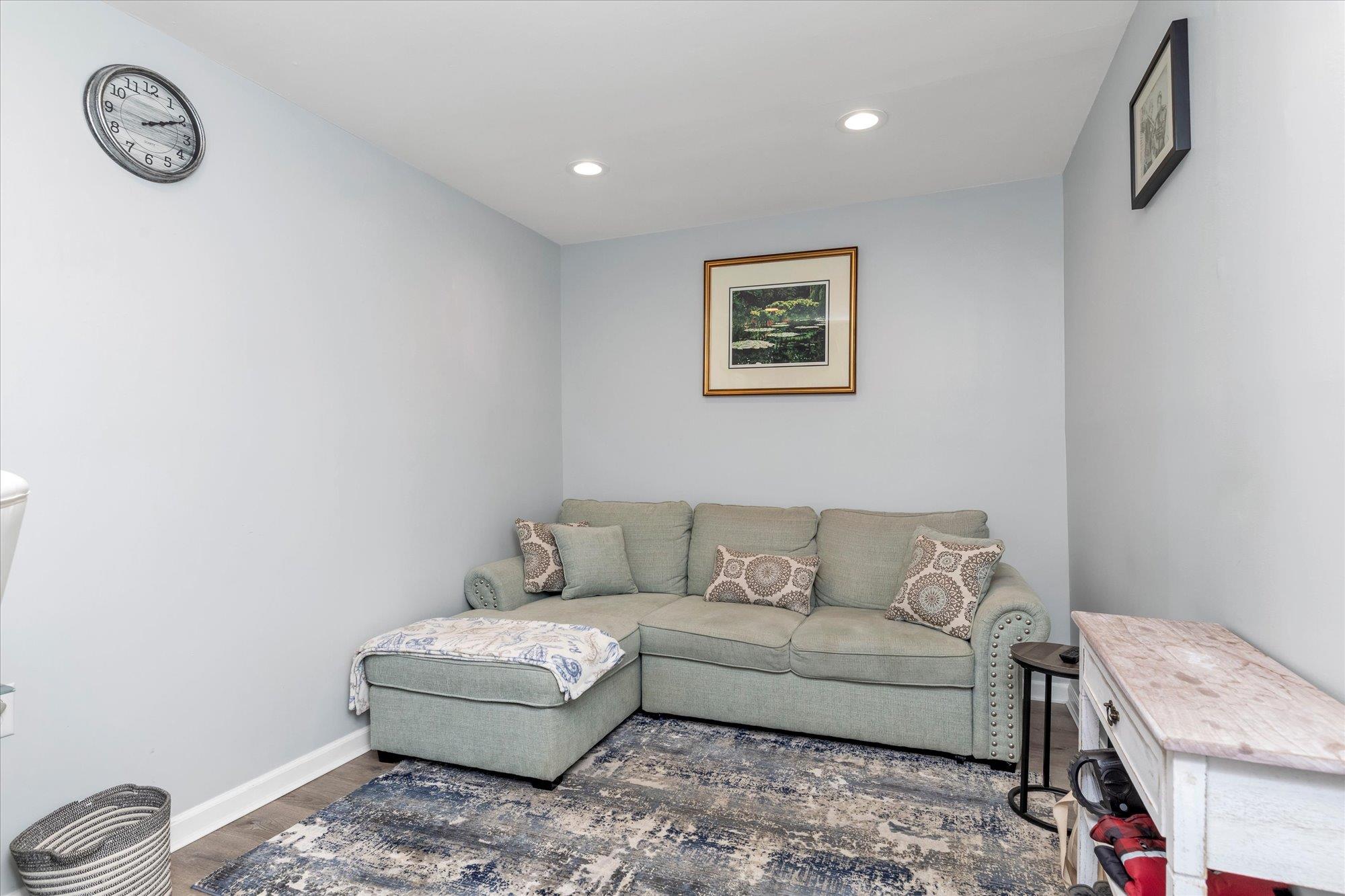 1 Anchorage Way #303, Freeport, New York image 12
