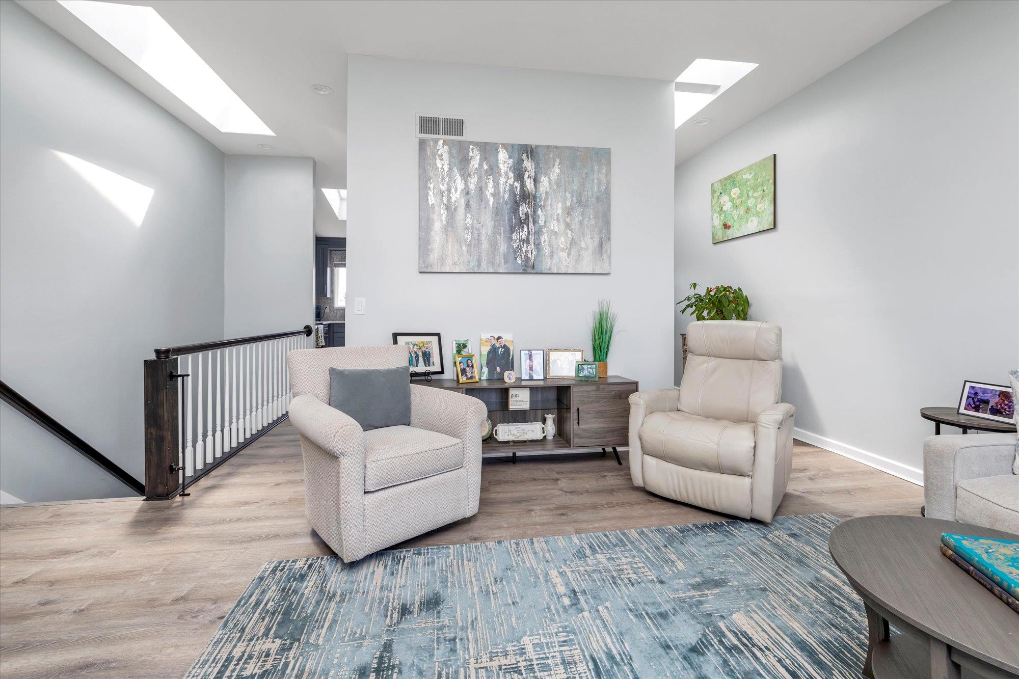 1 Anchorage Way #303, Freeport, New York image 2
