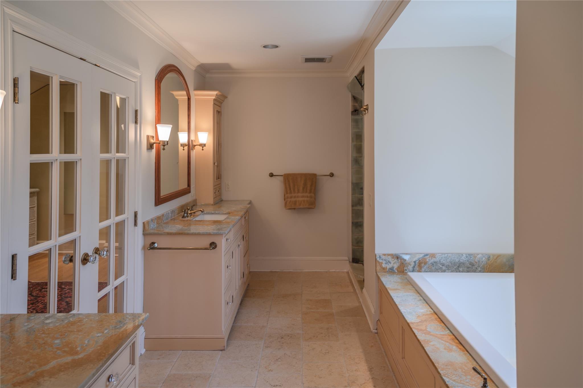 92 N Mountain Farm Road, Tuxedo Park, Florida image 34